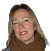 Profesora universitaria impartiendo matemáticas