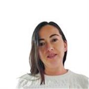 Profesora de Álgebra con enfoque práctico para estudiantes, secundaria o adultos