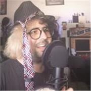 Docente especializado en audiovisuales, edición de vídeo y competencias digitales.