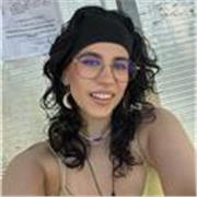 Profesora de apoyo para alumnos de infantil y primaria. Imparto materias como matemáticas o lengua, las que se necesiten reforzar