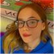 profesora de inglés para niños y niñas de primaria