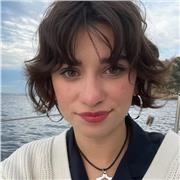 Étudiante en classe préparatoire khâgne A/L - L2 - Toscane Dolorian - motivée et engagée