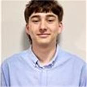 Profesor apasionado de Historia, didáctico y apto para todos.