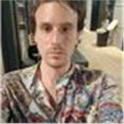 Insegnante di pianoforte specializzando in Jazz al conservatorio di Catania, impartisce lezioni di pianoforte principalmente jazz