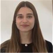 Me defino como una persona responsable, paciente y comprometida con el aprendizaje.