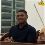 Dou aulas de matemática para alunos do ensino médio, fundamental e para aqueles que estudam para concursos públicos ou militares