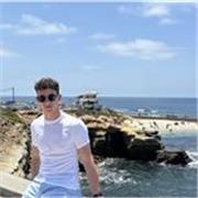 Laureando in Giurisprudenza, con diploma di maturità scientifica offre lezioni di Matematica, Fisica, Inglese e Diritto