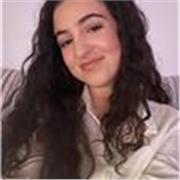 Soy una estudiante responsable y puntual que ya ha dado clases de respaso de primaria y tengo el certificado FCE (B2) de inglés.