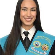 Estudiante de Lengua y literatura españolas imparte clases a alumnos de primaria y ESO