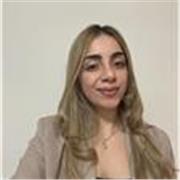 I give private lessons that are organised based on each individual’s learning pace and needs.