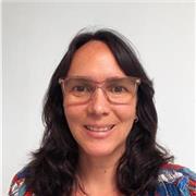 Professeur d'espagnol, je n'ai pas beaucoup d'expérience dans l'enseignement formel de ma langue, mais je suis très motivée