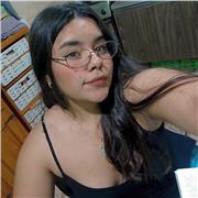 Me llamo Mica tengo 20 años me apasiona el psicoanálisis, estoy dispuesta a enseñar lo básico y los primeros pasos para aprenderlo