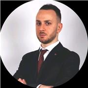 Dottore Commercialista, con 5 anni di esperienza, offre lezioni ad alto valore aggiunto.