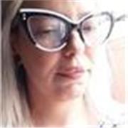 Profissional da Educação. Licenciada em Letras. Pós-graduada em Gestão do Trabalho Pedagógico e em Direito Educacional