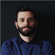 Insegno Graphic Design, ho 9 anni di esperienza e offro lezioni private sulla Suite Adobe (Photoshop, Illustrator, Indesign, Premiere)