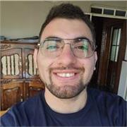 Profesor de idioma, especializado en lingüística castellana