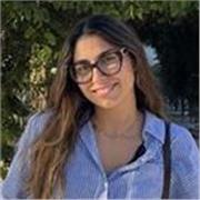 Me defino como una profesora dinámica y comprometida. Doy clases de refuerzo a Primaria y ESO.