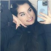 I am currently studying Medicine at Luigi Vanvitelli in English and have an IELTS of B2. I love teaching Biology and English