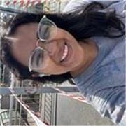 Profesora de apoyo en inglés para niños de primaria