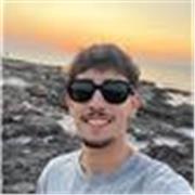 Profesor con ganas de enseñar el idioma y mostrar nuestra cultura