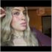 Estudiante de grado superior con experiencia cuidando y dando clase a niños