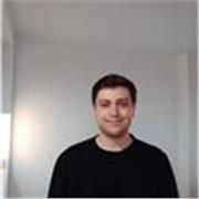 Profesor particular con experiencia en clases a alumnos de primaria y secundaria, universitario y proactivo. Destaca mi paciencia.