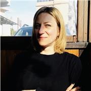 Sono un'insegnate attiva sia in lezioni frontali che online. Insegno italiano e letteratura, epica, storia, inglese e letteratura