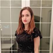 Ciao a tutti sono Sabrina , ho 25 anni e nel 2017 ho conseguito il diploma in lingue straniere ottenendo la certificazione B2 first rilasciata da Cambridge Assessment English. 
Attualmente sono una receptionist con esperienza pregressa in un Hotel a 4 st