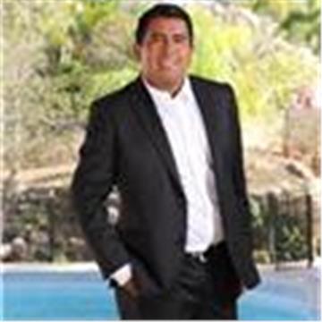 José