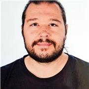 Profesor de Ciencias para alumnos de Primaria, Secundaria y Bachillerato, con amplia experiencia y gran vocación por la enseñanza.