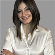 Laureata in psicologia offre lezioni a studenti universitari e liceali