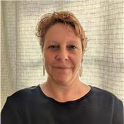 I would like to provide life coaching to young people online .I'm an experienced therapist with excellent empathic listening skill
