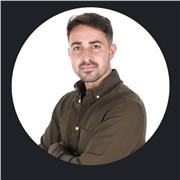 Maestro de primaria con muchos años de experiencia.