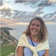 Logopeda titulada ofrece clases o cuidados online o presencial.