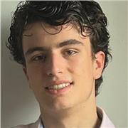 Profesor de clases de matemáticas, física y química y programación, tanto en español como en inglés