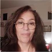 formation DAEFLE - Viens apprendre le français avec moi, Cora ! Je suis une professeure expérimentée, dynamique et spécialisée dans la phonétique, la conversation et le français sur objectif. Mes cours sont adaptés à ton emploi du temps chargé et je t'off