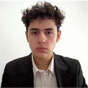 Profesor de lengua imparte clases para todas las edades