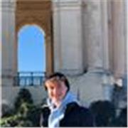 Madrelingua francese laureato in letteratura propone lezioni
