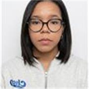 Una acompañante y ayudante de refuerzo para todas más edades 
