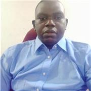 Prof à domicile donne des cours en lignes en mathématique, en utilisant des outils tels Kahoot et coggle.