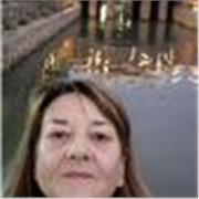 Ancienne administrative et retraitée, je suis disponible pour vous apporter un soutien en français.