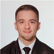 Profesor de Inglés cualificado con máster en enseñanza secundaria, con habilidades sociales y comunicativas (bilingüe).