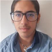 Soy un estudiante de Química pura de ultimo semestre, adoro enseñar y soy bueno haciéndolo si importar la edad o el conocimiento anterior