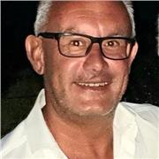 Formateur/Coach ayant une grande maîtrise du français , du commerce, de la vente et du management. 30 ans d'expériences
