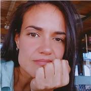 Ciao! Sono Emanuela laureata in Comunicazione e giornalismo  e offro ripetizioni online pensate su misura per te.