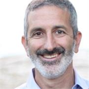 Prof droit international. Avocat barreau de NY. En langue anglais ou français