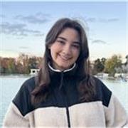 Francesa graduada en Bachillerato doble (español-francés) con media de 9. Clases online. 