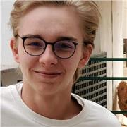 Lycéen en fin de terminale avec de l'expérience dans le tutorat propose des cours, surtout à des collégiens, mais je peux m'ouvrir aux lycéens, les notions et méthodes étant encore fraiches dans ma tête !