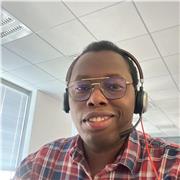 Prof à domicile donne des cours de soutien scolaire