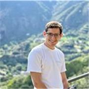 Profesor graduado en Arquitectura. Responsable, organizado y con experiencia